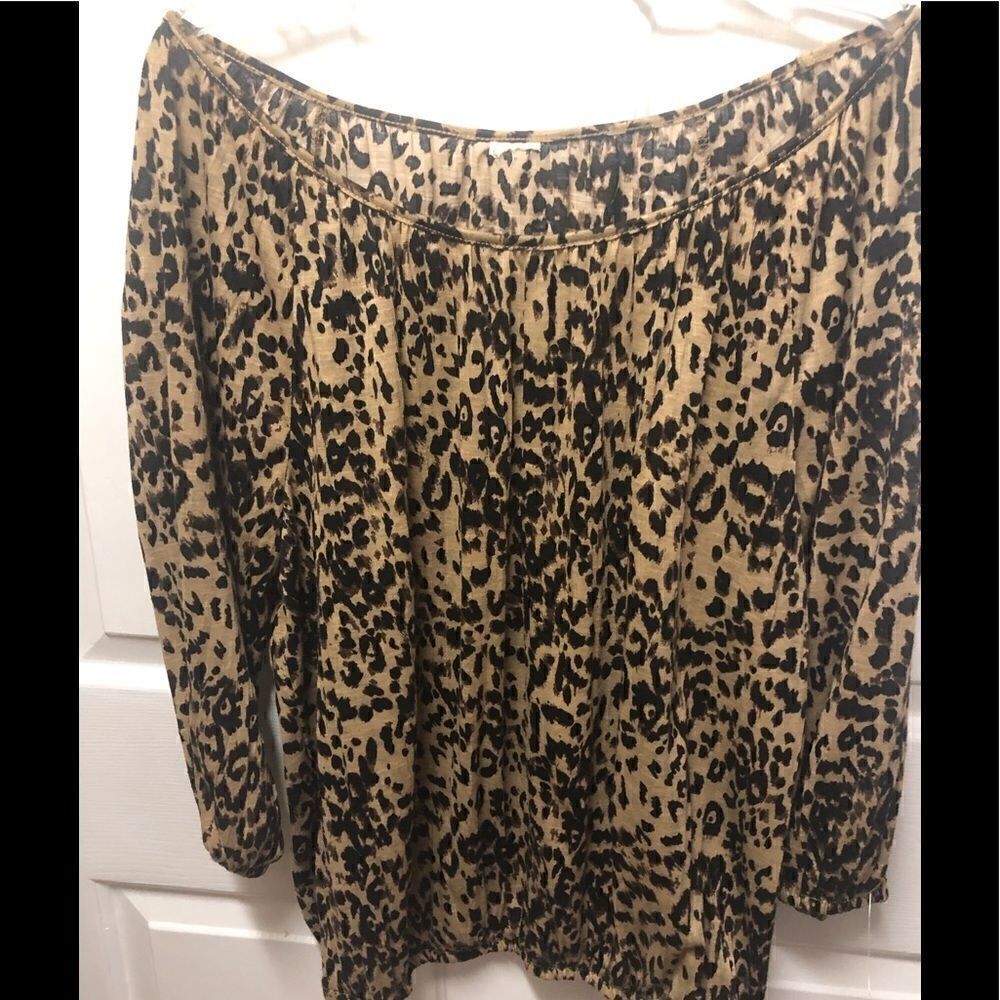 Animal print top 3/4 sleeve